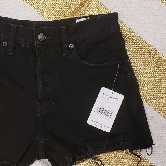 FREE PEOPLE SOFIA DISTRESSED JEAN SHORTS - Picture 5 of 6
